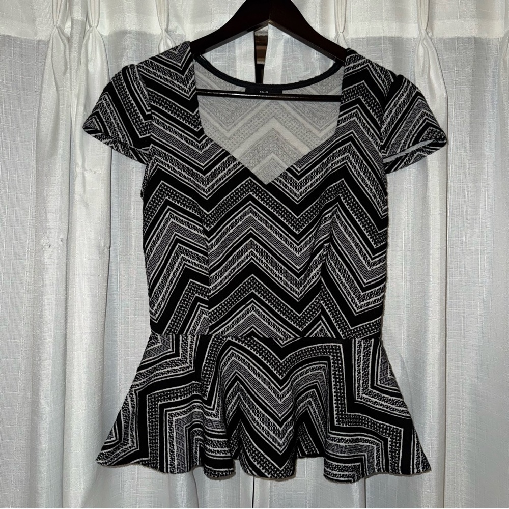 Alt B Sweetheart Neck Peplum Blouse (S)